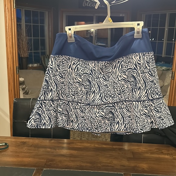 Birdies Size XL golf skort.  Blue/white - Picture 4 of 5